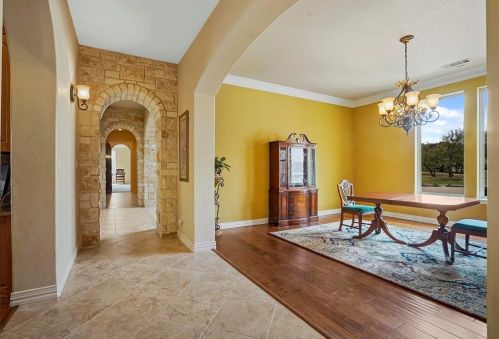 2011 Grn Wing, Granbury TX 76049-5576 exterior