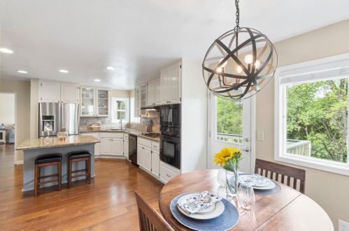 23112 Sunset Ridge Dr, Auburn, CA 95602-8079