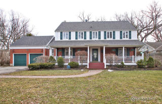 1314 Sunview Ln, Northfield, IL 60093-1625