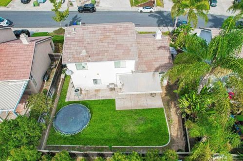 1527 Prestwick Dr, Riverside CA  92507-8448 exterior