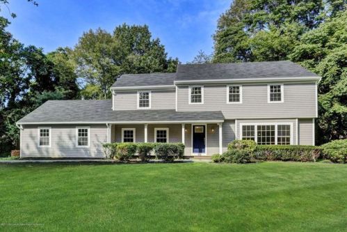 8 Fellswood Way, Holmdel Village, NJ 07733-1812