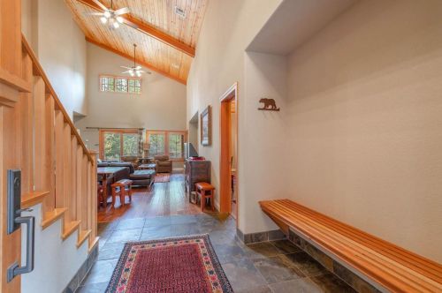 11855 Hope Ct, Truckee, CA 96161-3377