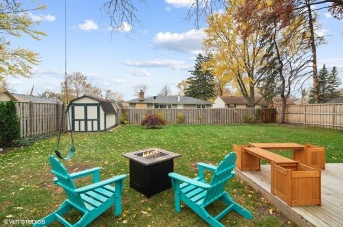 1612 Kaspar Ave, Arlington Hts, IL 60004-3716