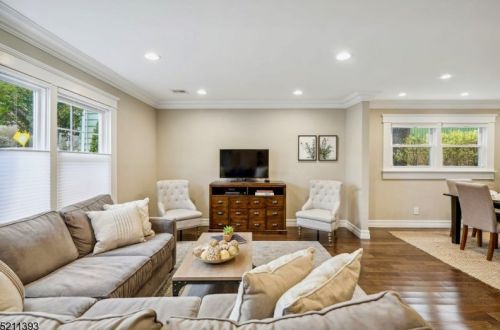 30 Highland Ave, Maplewood NJ  07040-1844 exterior