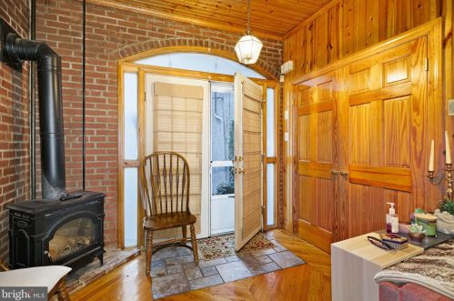 711 24th St, Philadelphia PA  19130-2513 exterior