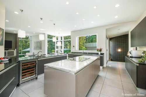 11300 79th St, Willowbrook IL  60527-5107 exterior