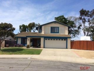 713 Coleman Dr, Lompoc, CA 93436-3475