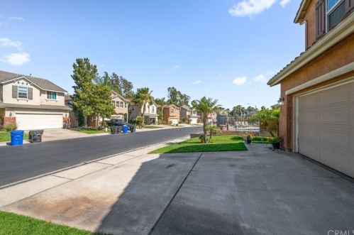 5759 Mapleview Dr, Riverside, CA 92509-7336