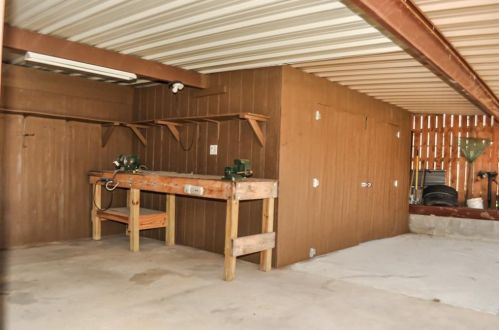 7721 Westcliff St, North Richland Hills TX 76179-4633 exterior