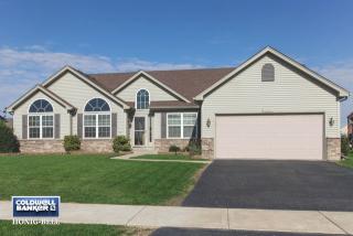 669 Hayden Dr, Plattville, IL 60560-4611