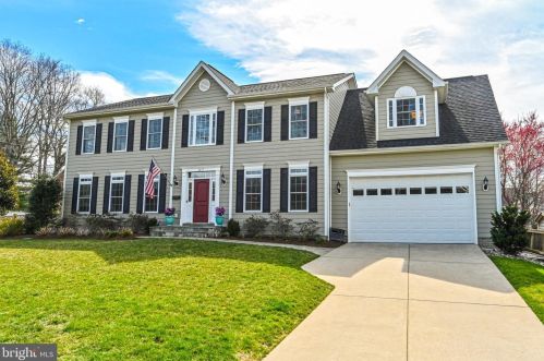 6617 Locust St, Falls Church, VA 22046-2348