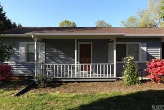 4095 River Rd, Hickory, NC 28602-9152