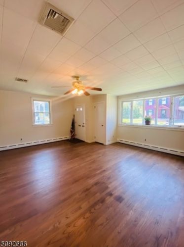 312 High St, Hackettstown, NJ 07840-1909