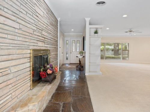 4344 Selkirk Dr, Fort Worth TX  76109-5330 exterior