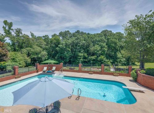 1216 Mill Creek Ln, Stockbridge GA  30281-4879 exterior