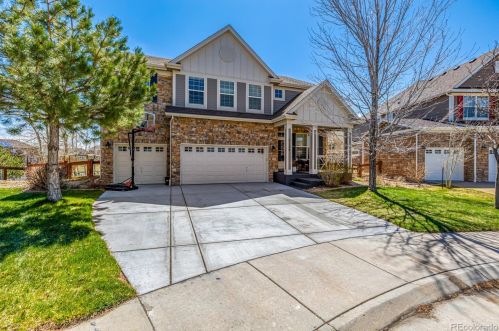 7154 Oak Hill Ct, Aurora, CO 80016-2418