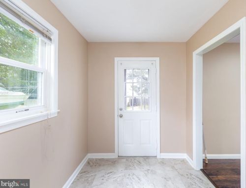 15 Delaware Ave, Trenton NJ  08628-2002 exterior