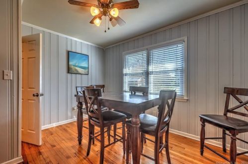 135 Rockledge Rd, Wallingford CT  06492-1813 exterior