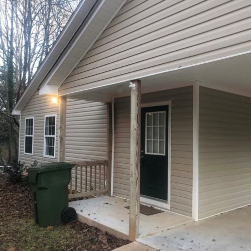 24 Sunnyland Dr, Newnan, GA 30265-1645