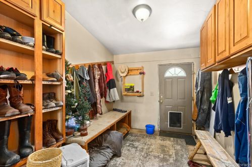 21900 Middle Creek Rd, Oak Creek CO 80467-9727 exterior