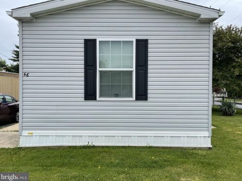 46 Mollie Dr, Ephrata PA  17522-9140 exterior