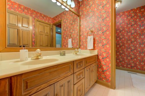 10627 Deerfield Rd, Cincinnati OH  45242-4212 exterior