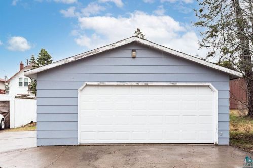 1018 19th Ave, Duluth, MN 55812-1126