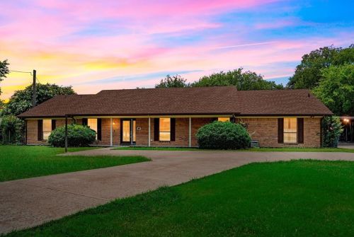 6013 Greenfield Rd, Fort Worth, TX 76135-1304