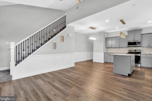 180 3rd St, Hanover PA  17331-2325 exterior