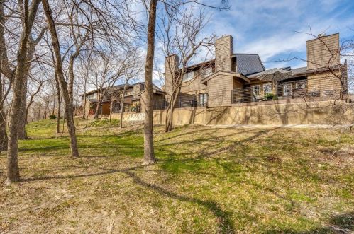 2200 Park Blvd, Plano TX  75075-3007 exterior