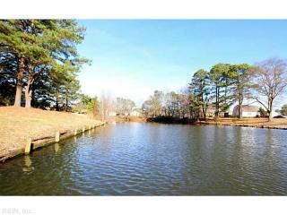 403 Holloway Dr, Portsmouth, VA 23701-1623