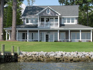 1108 Ross Rd, Bath, NC 27808-9248