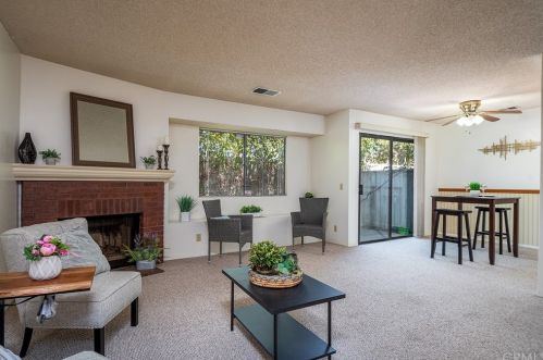 1208 Barranca Ave, Glendora, CA 91740-4906