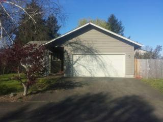 1092 Cedar Ct, Walker, OR 97426-9781