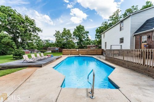 265 Oakridge Dr, Forsyth, GA 31029-9582