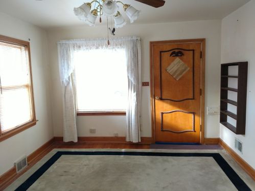 7469 Forest Preserve Ave, Chicago, IL 60634-3311