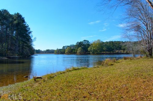 310 Lake Dr, Villa Rica, GA 30180-4611