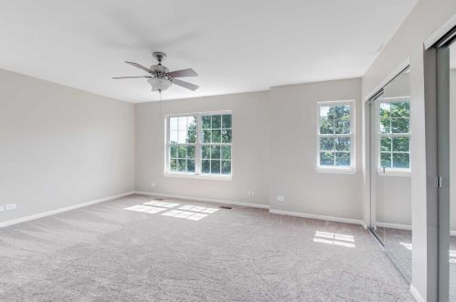 908 Clover Ln, Pingree Grove IL  60140-9117 exterior