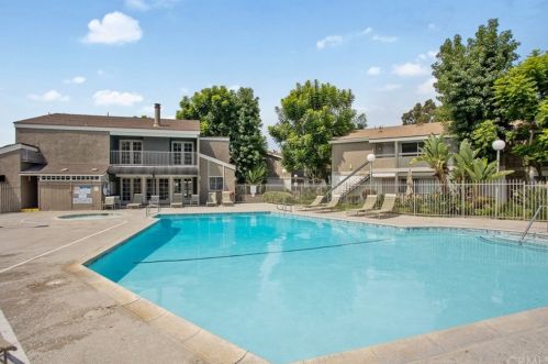 2859 Fairview St, Santa Ana CA  92704-7701 exterior