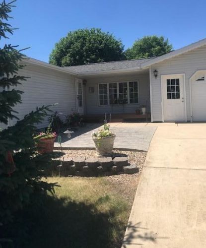 83 Lakeview Dr, Slayton, MN 56172-1926