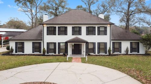 15719 Old Conroe Rd, Conroe TX  77384-3496 exterior