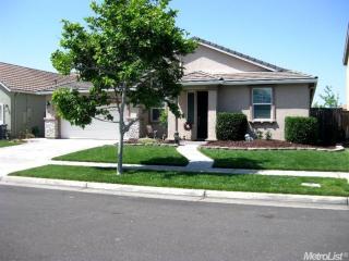 365 Hearst Dr, Merced, CA 95348-8512