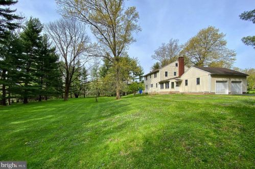 5 Skyfield Dr, Princeton NJ 08540-7403 exterior