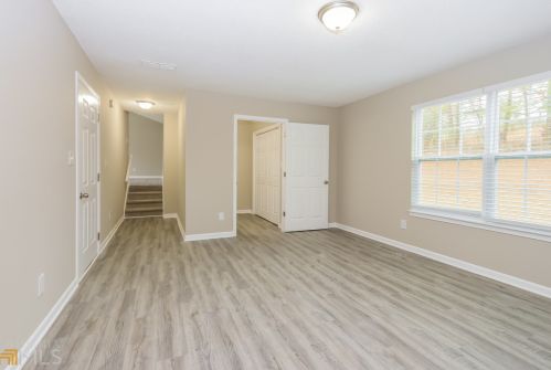 3492 Oak Leaf Ct, Rex GA  30273-2193 exterior