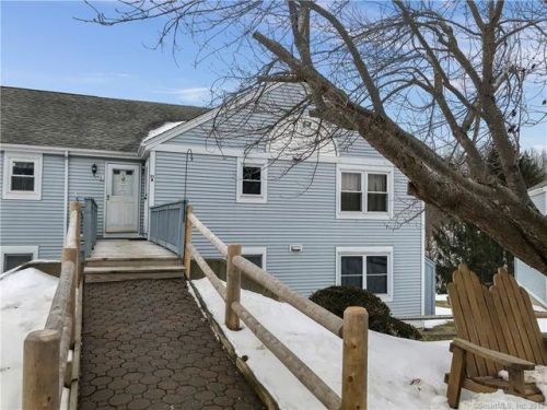 31 Mill Pond Ln, Durham, CT 06422-2032