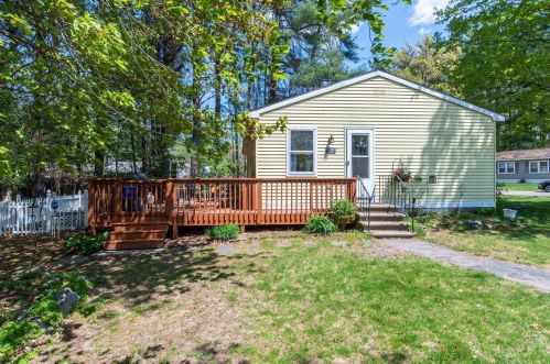 10 Baltimore Rd, Nashua, NH 03062-3502