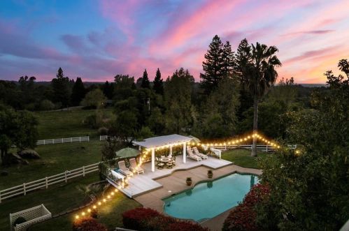 9297 Rock Springs Rd, Newcastle, CA 95658-9714