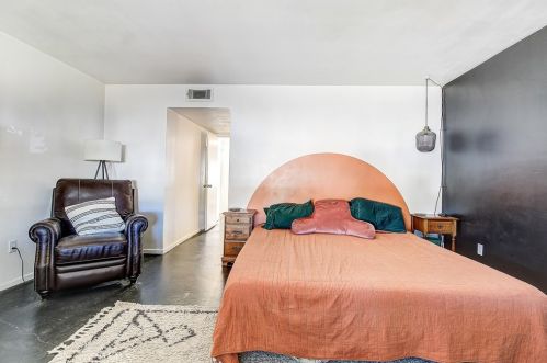 5910 Intervale Dr, Riverside CA  92506-4049 exterior