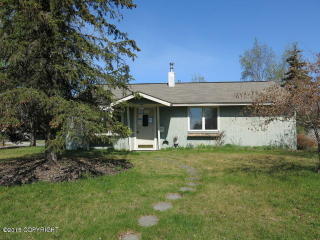 1701 Link Ct, Anchorage, AK 99504-3032