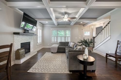 52 Candler Rd, Atlanta GA  30317-3005 exterior